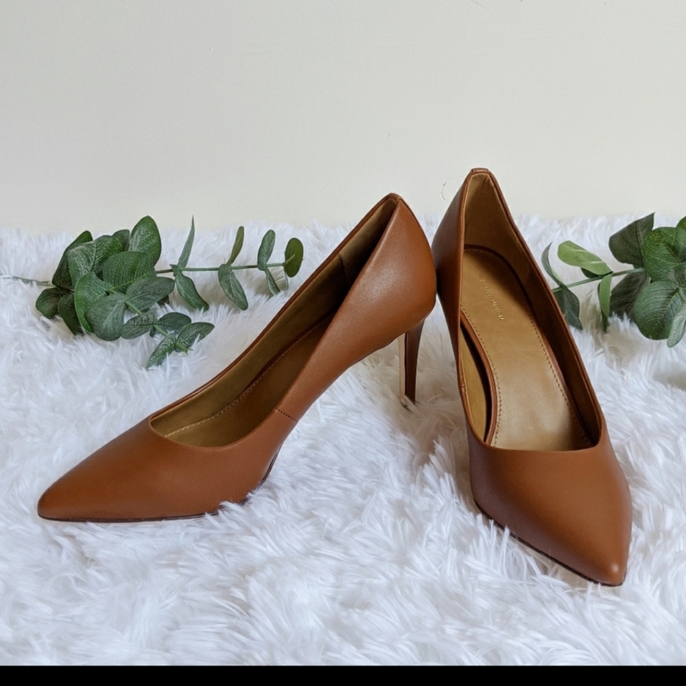 NWOB 14th & Union Brown Heel Size 10